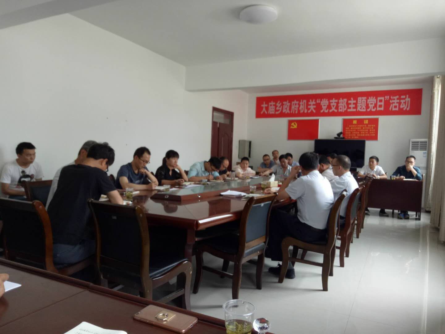 经得住“访” 沉得下身——大庙乡绣花功夫做好精准扶贫工作