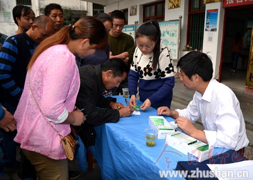 竹山508名在农机驾校学艺农民喜获技能培训补贴