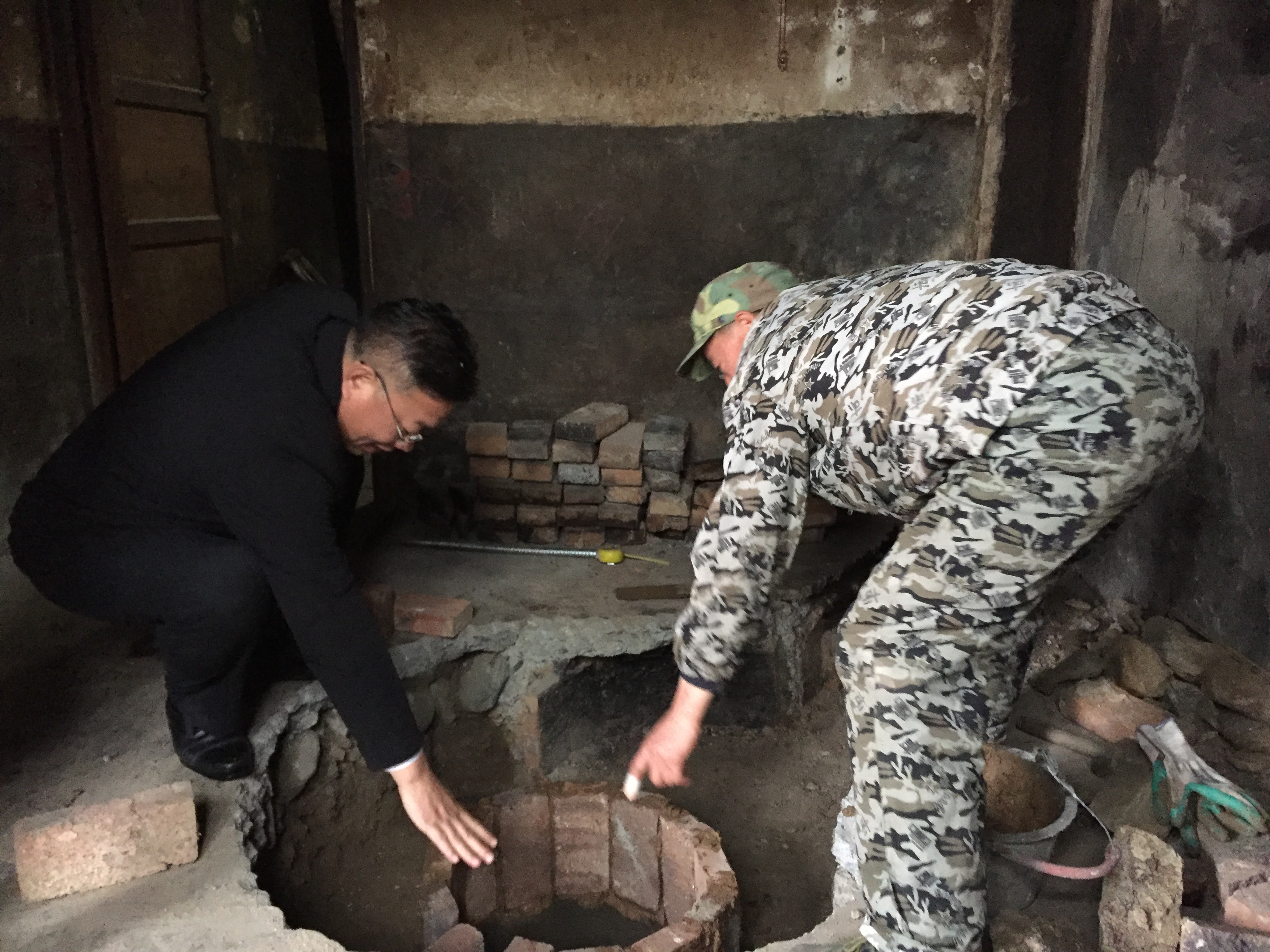 得胜镇：推广地暖炉  取暖保安全