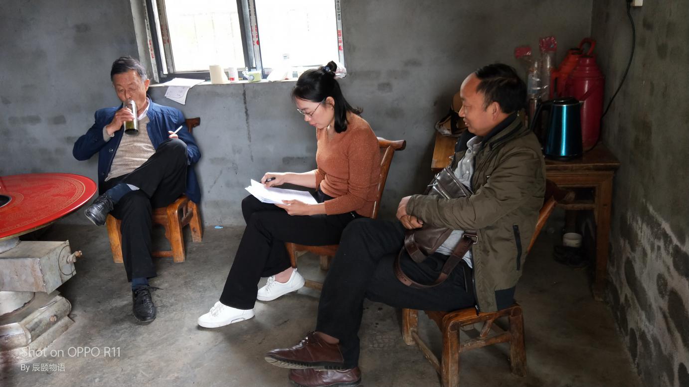 文峰工会:主动关爱农民工