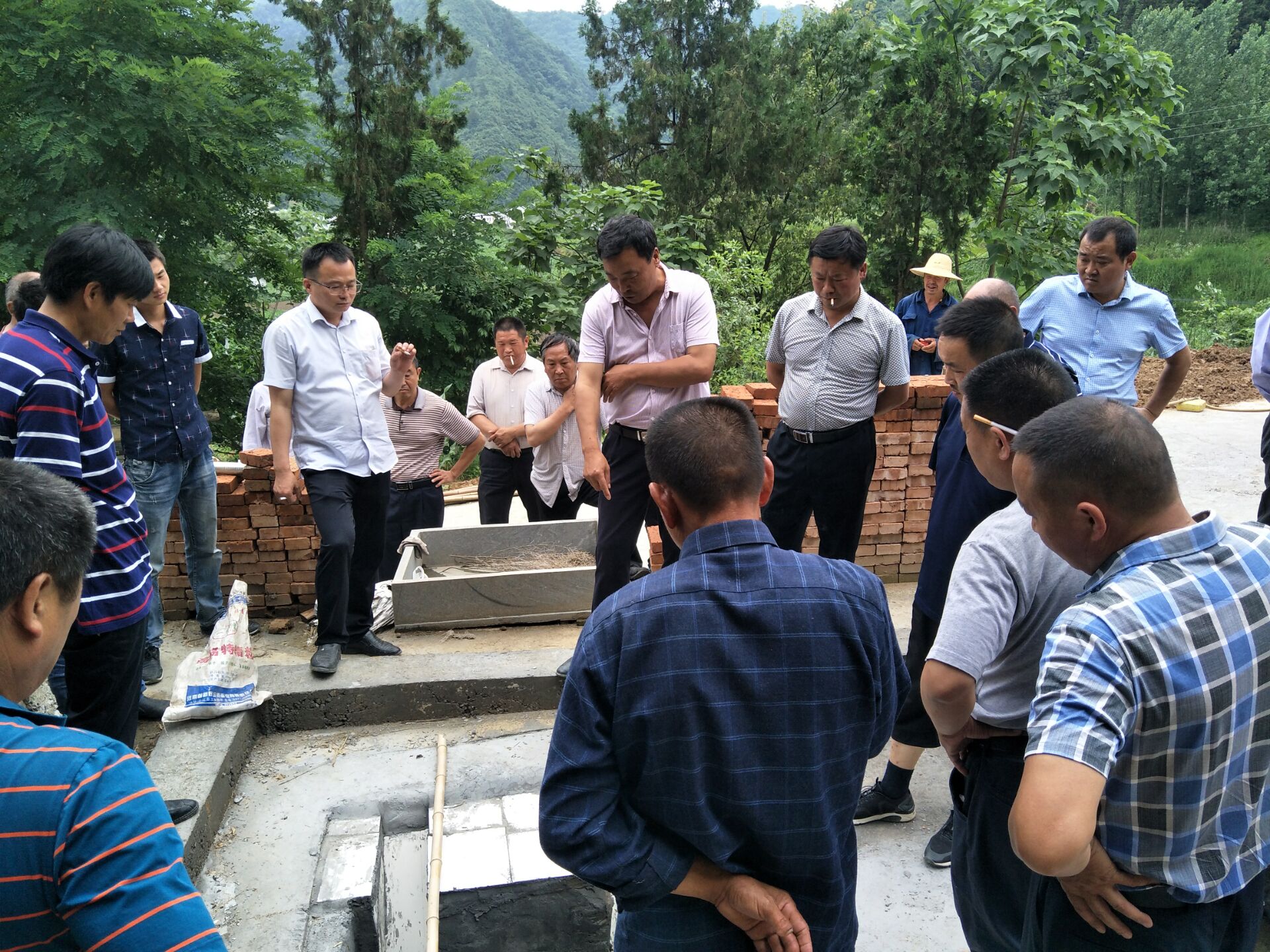 双台乡：扶贫战场赛质效