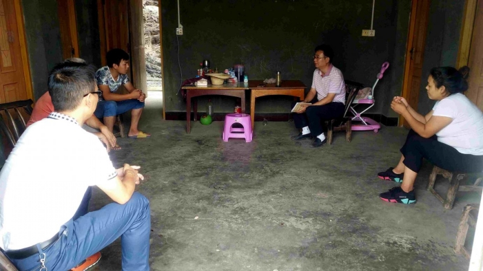 竹坪乡：入户走访贫困户 精准扶贫暖人心