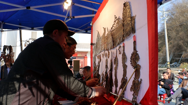 竹坪乡：四老汉唱皮影传承非遗颂文明