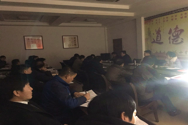 溢水镇：停电不停工 奋战扶贫百米冲刺