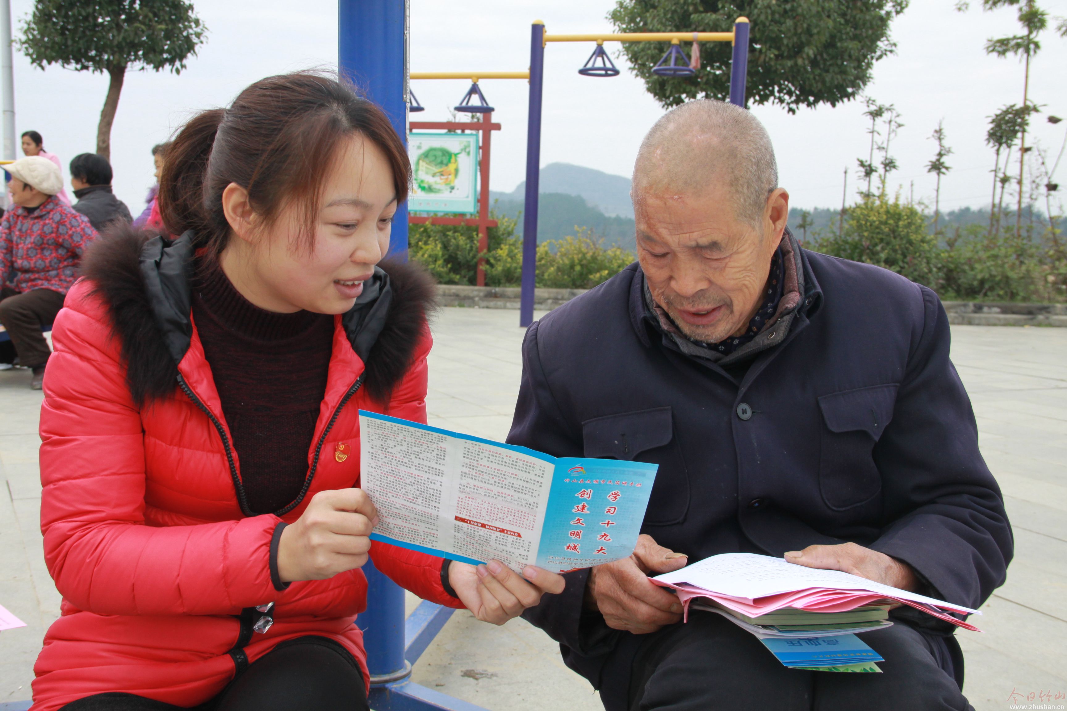 文峰乡常态化开展妇女之家活动