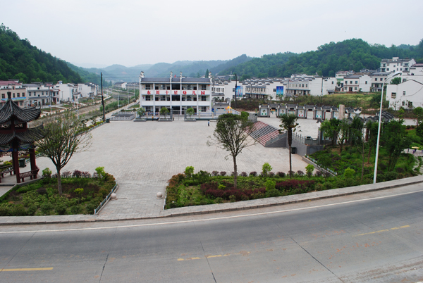 溢水镇东川村：以“十星创建”推动精神脱贫　