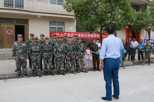 深河乡：开展地质滑坡避险应急演练 