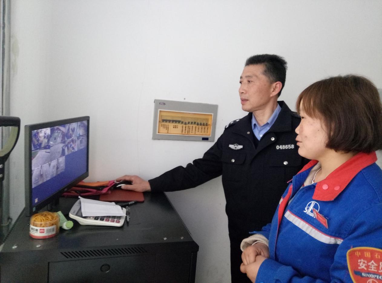 上庸镇：安全检查不放松