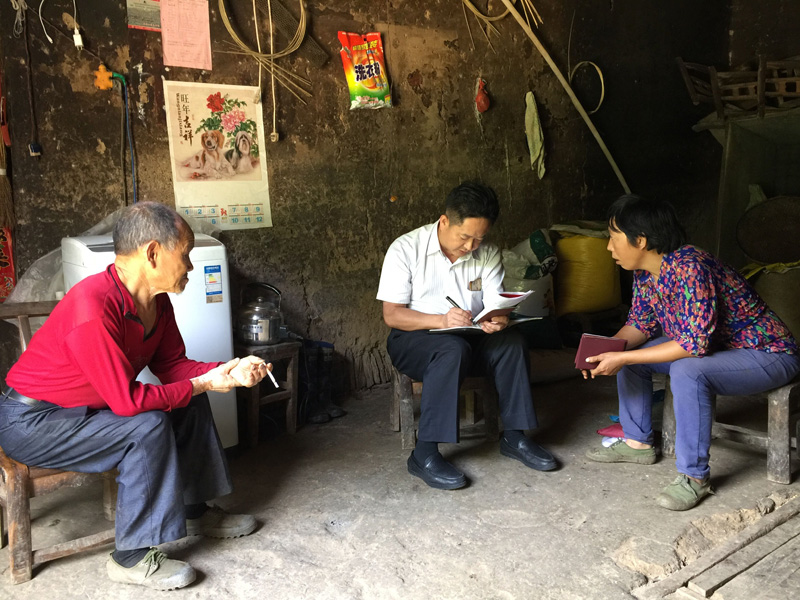 麻家渡镇：巡村访户常态化真情温暖送到家