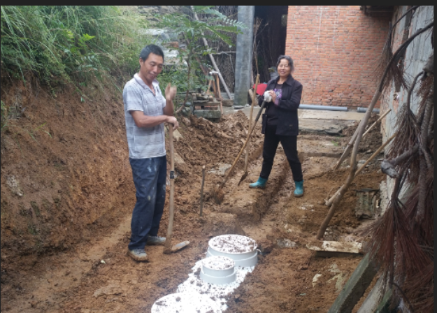 秦古镇：“厕所革命”遍地开花