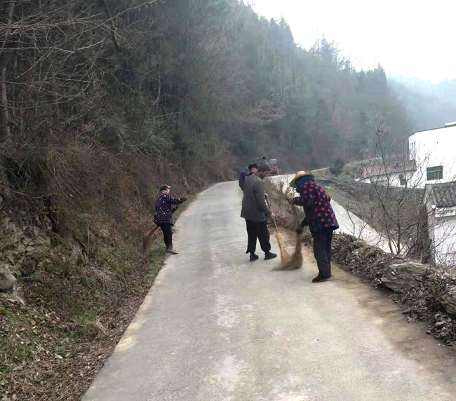 麻家渡镇：用好公益性岗位助力精准脱贫