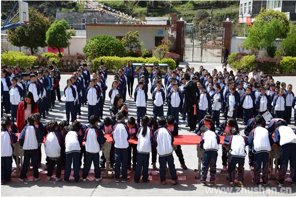 大庙乡：签许响亮的名字 播撒文明的种子