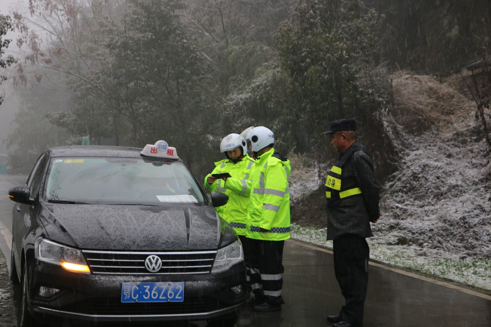 麻家渡镇：“小站点”发挥大作用