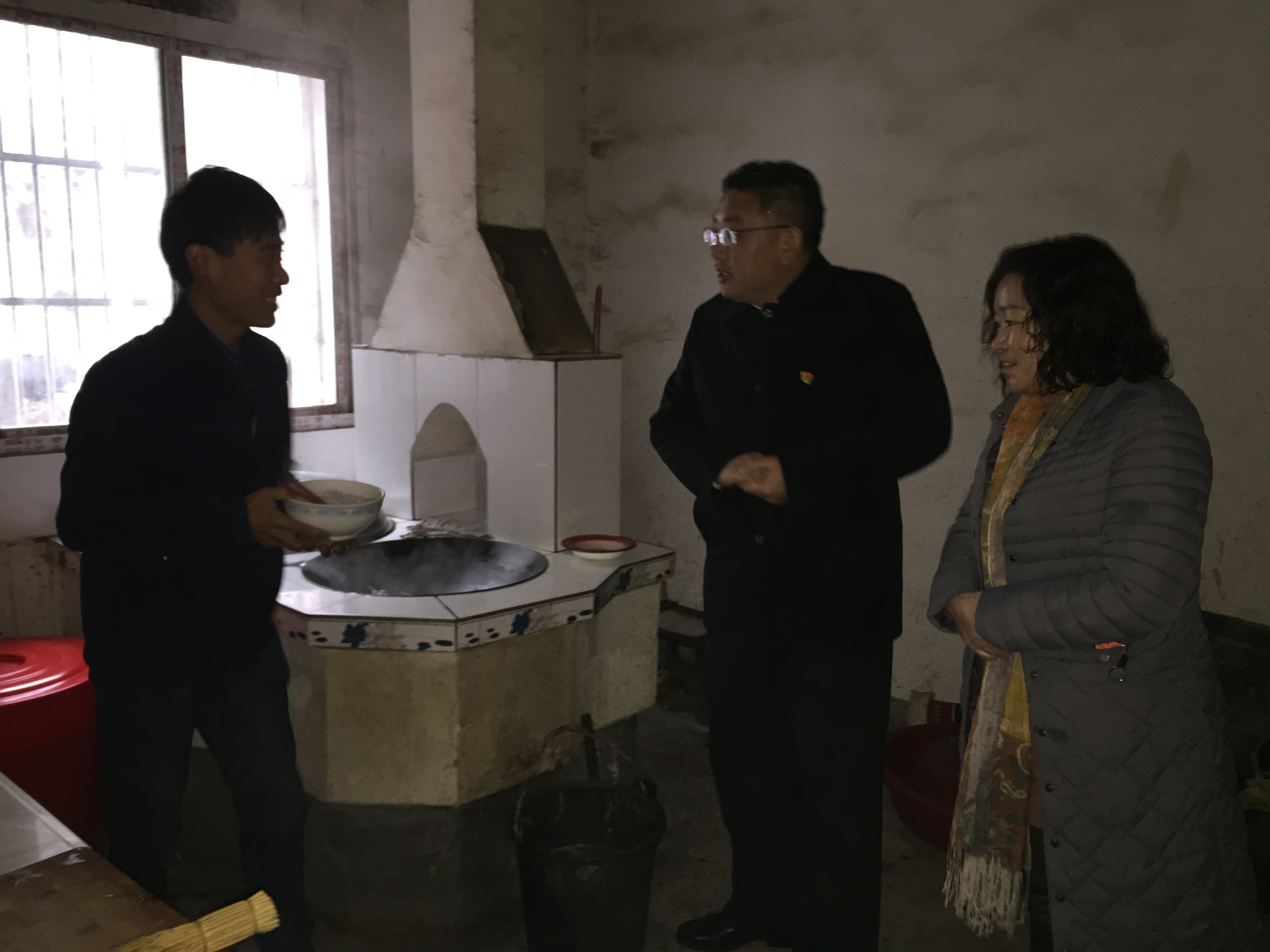 得胜镇：深入开展“三同” 密切联系群众