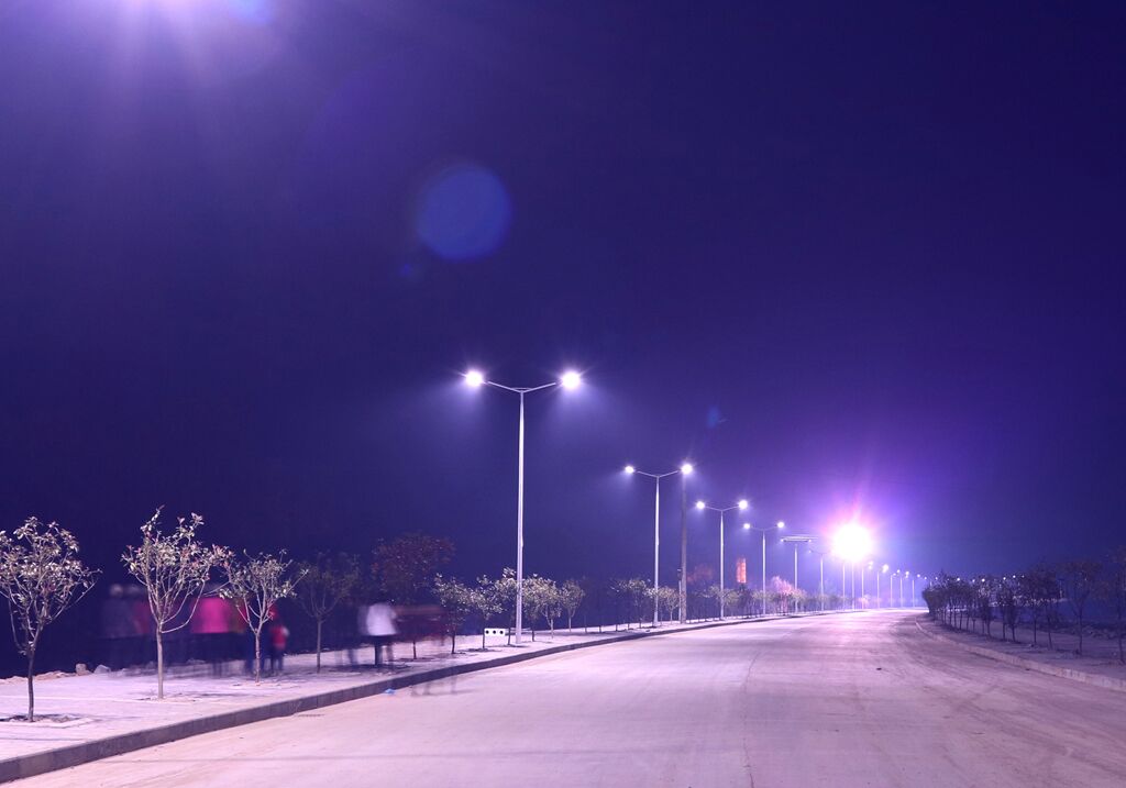 秦古镇：综合整治打造亮丽集镇