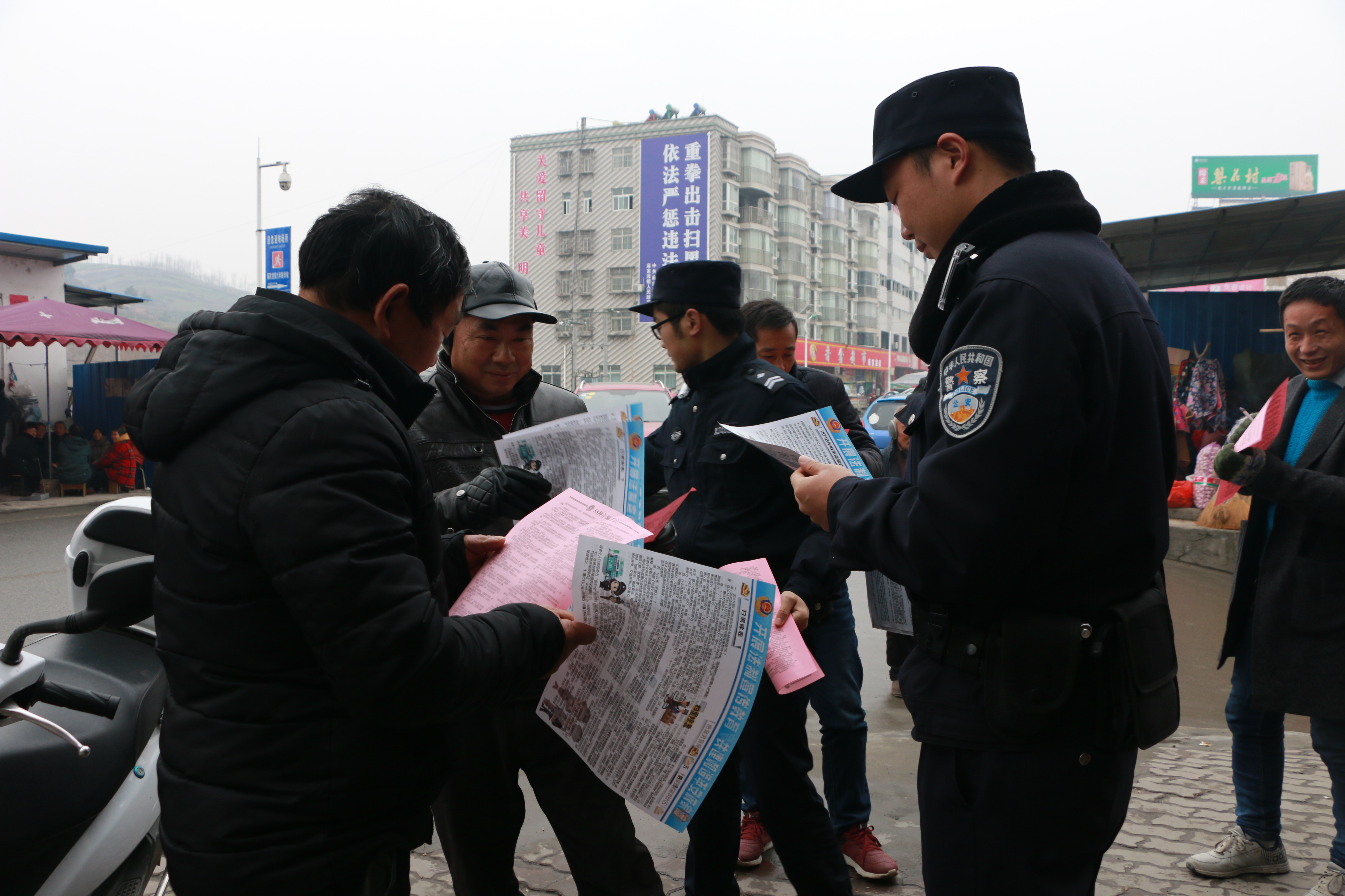 麻家渡镇：法制宣传进校园 法律知识入心田