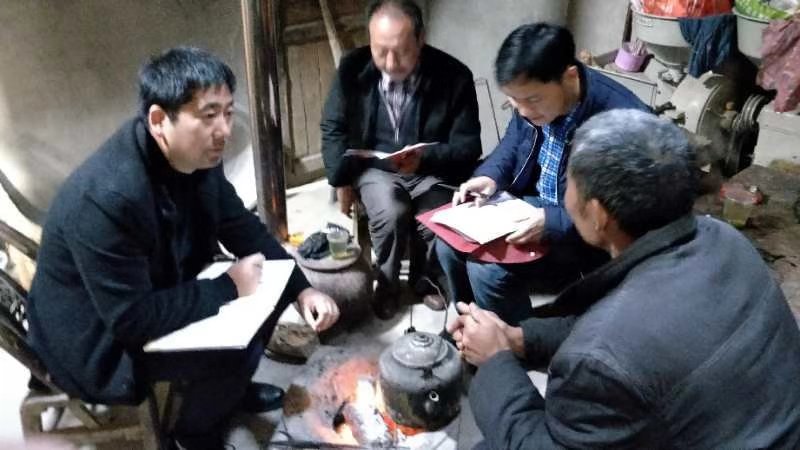 擂鼓镇：春季扶贫再出征