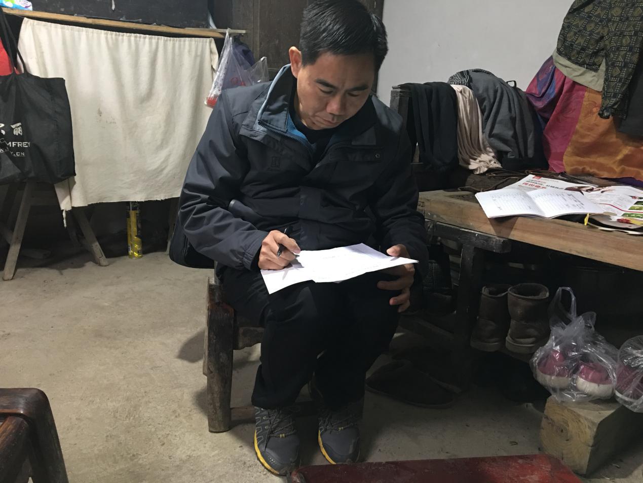 官渡镇：书记当好脱贫工作带头人