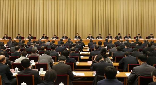 人民日报评论员：着力集聚爱国奉献的优秀人才