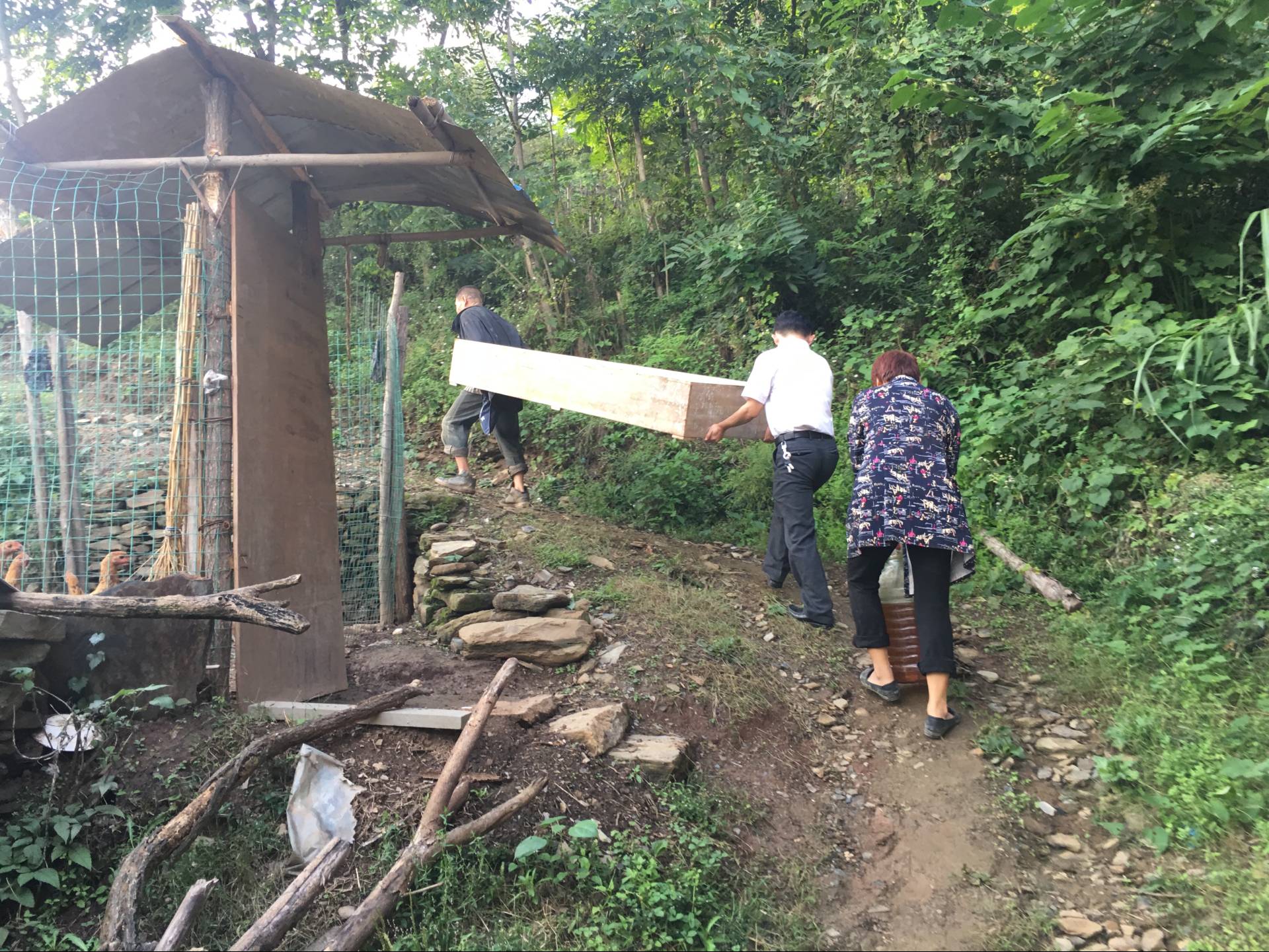 上庸镇：加快推进抗灾救灾