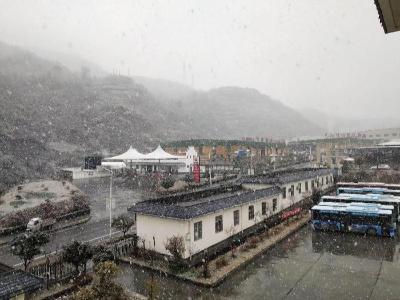 雙臺鄉(xiāng)：中心學校積極應對極端雨雪天氣