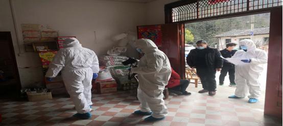 疫情防控救治  医警携手共进