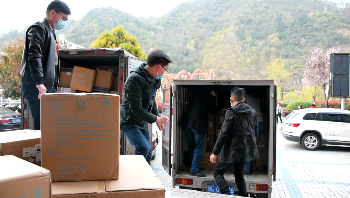 爱心企业捐赠5万只口罩助力疫情防控