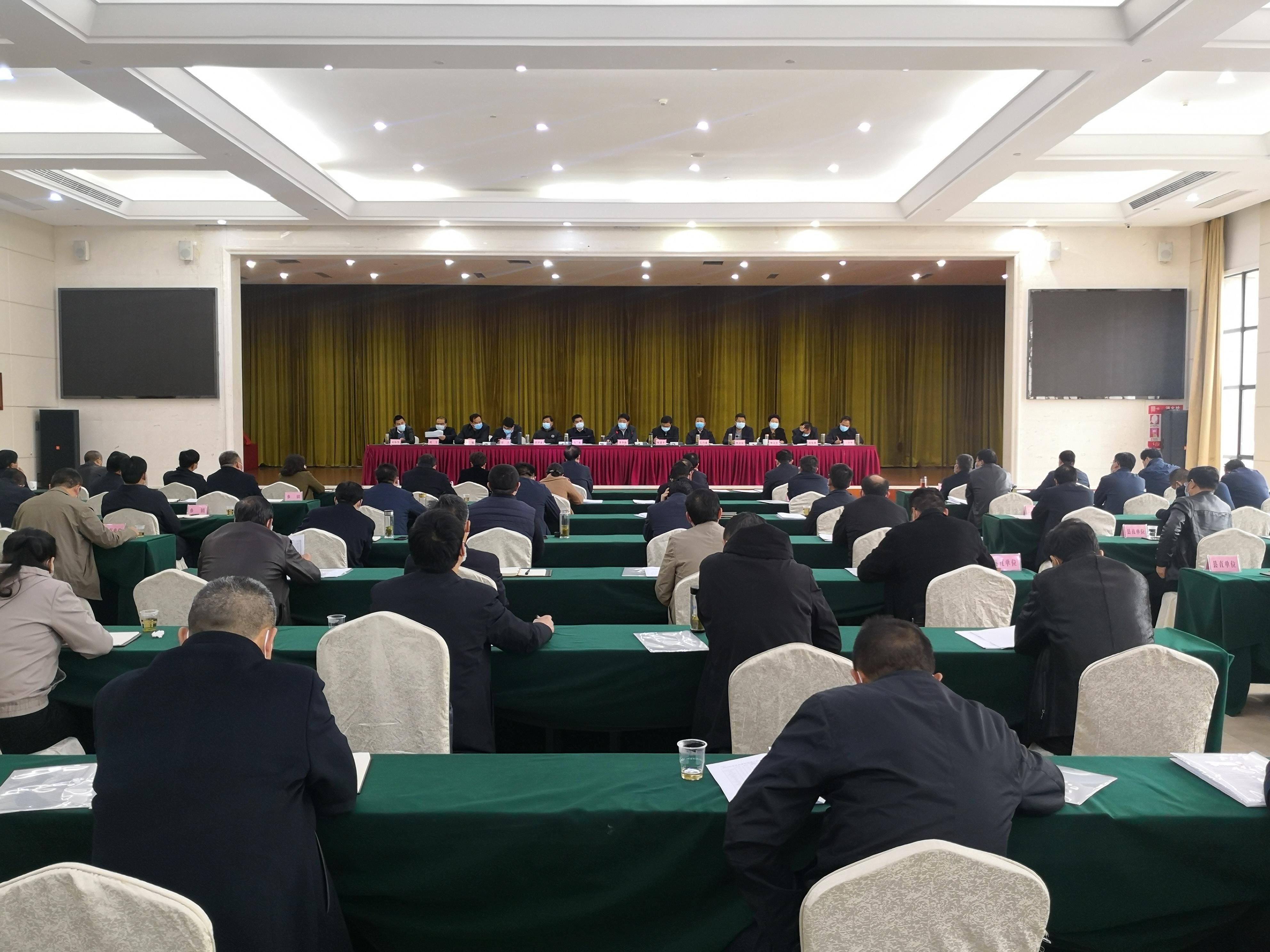 龚举海：奋力夺取疫情防控和经济社会发展“双胜利”