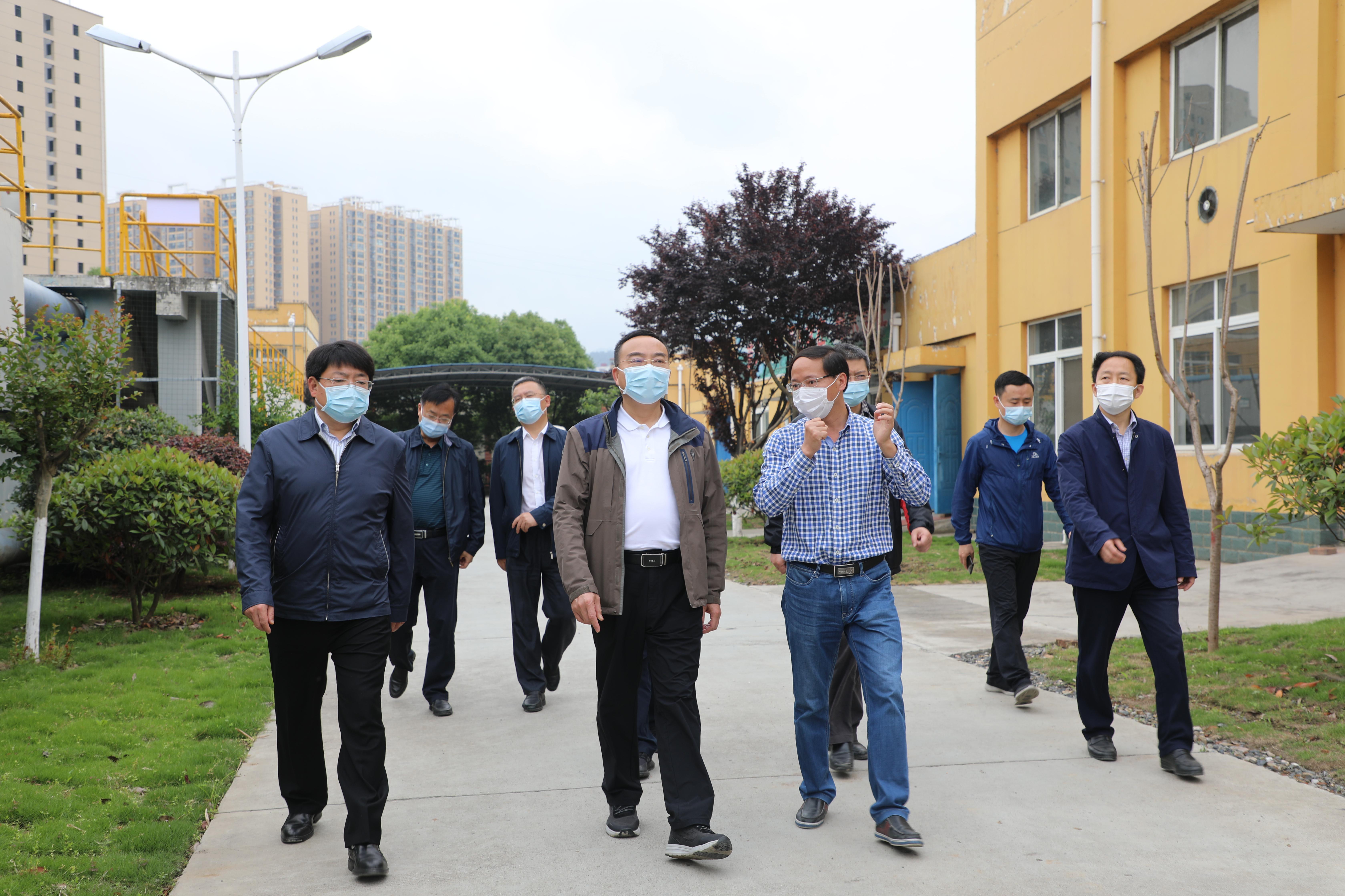 省住建厅领导来竹调研