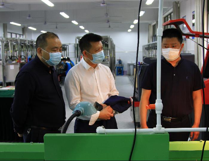 市人才办来我县调研人才工作