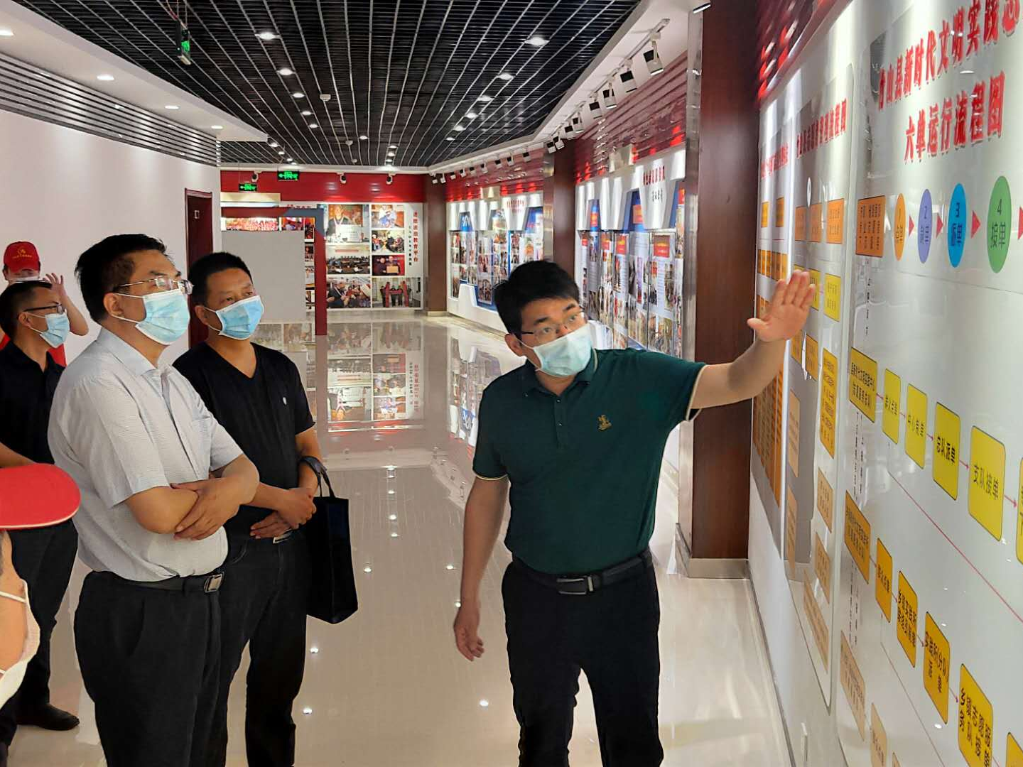 张湾区来我县考察交流”两个中心”建设