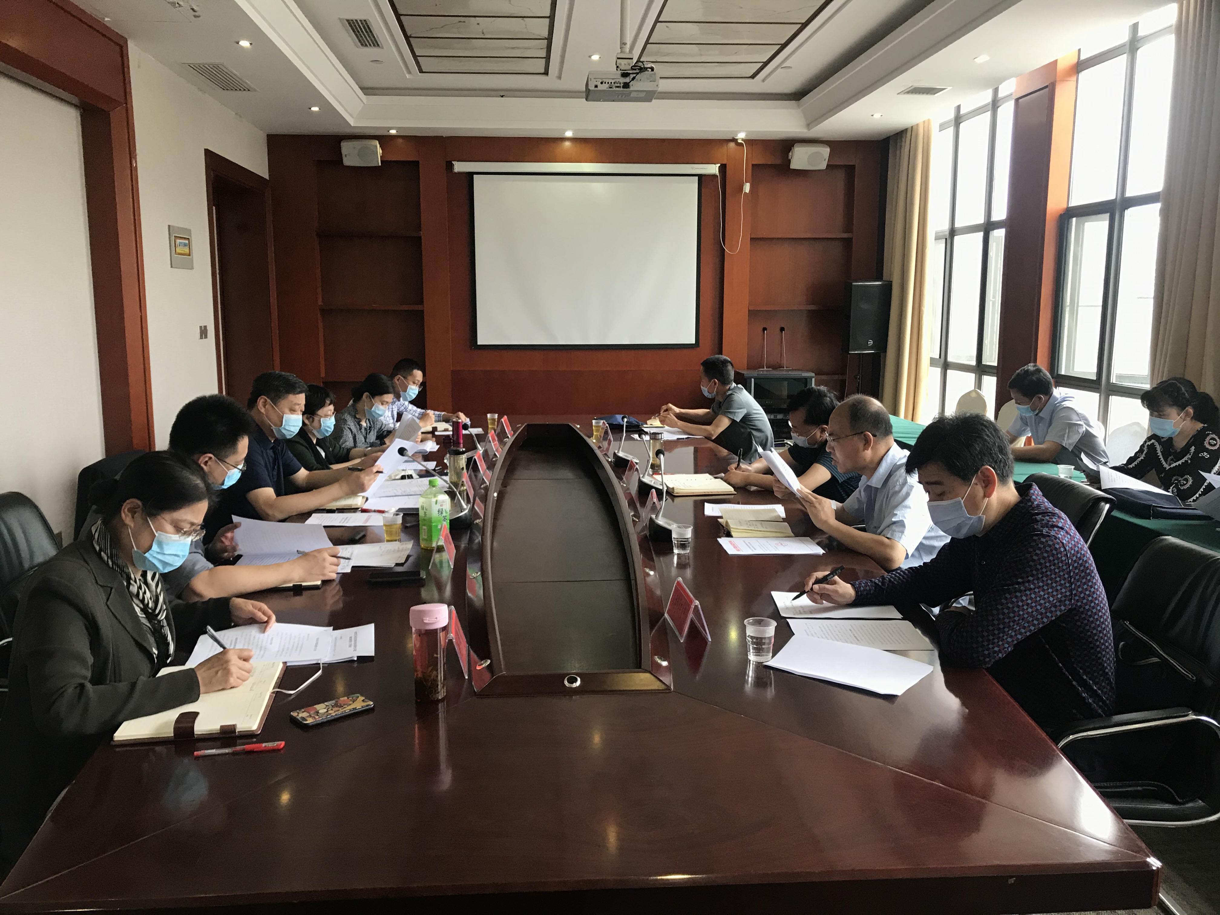 省公共资源交易监督管理局来我县督办招投标领域突出问题整改