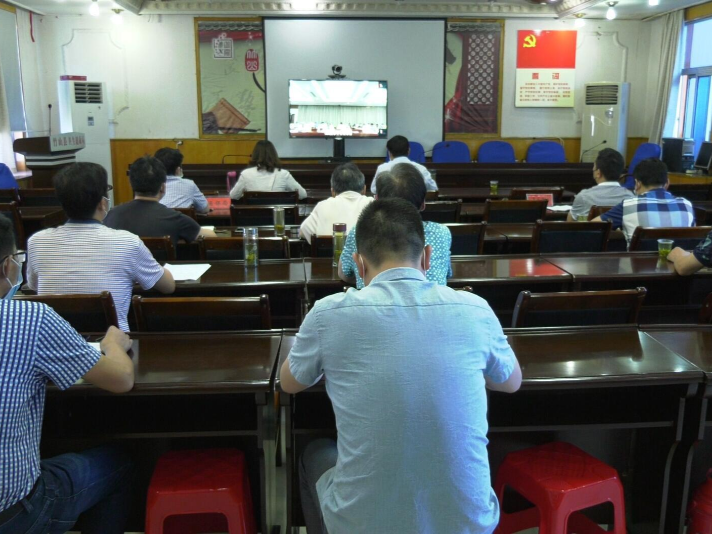 我县组织收看2020年全国健康扶贫电视电话会议