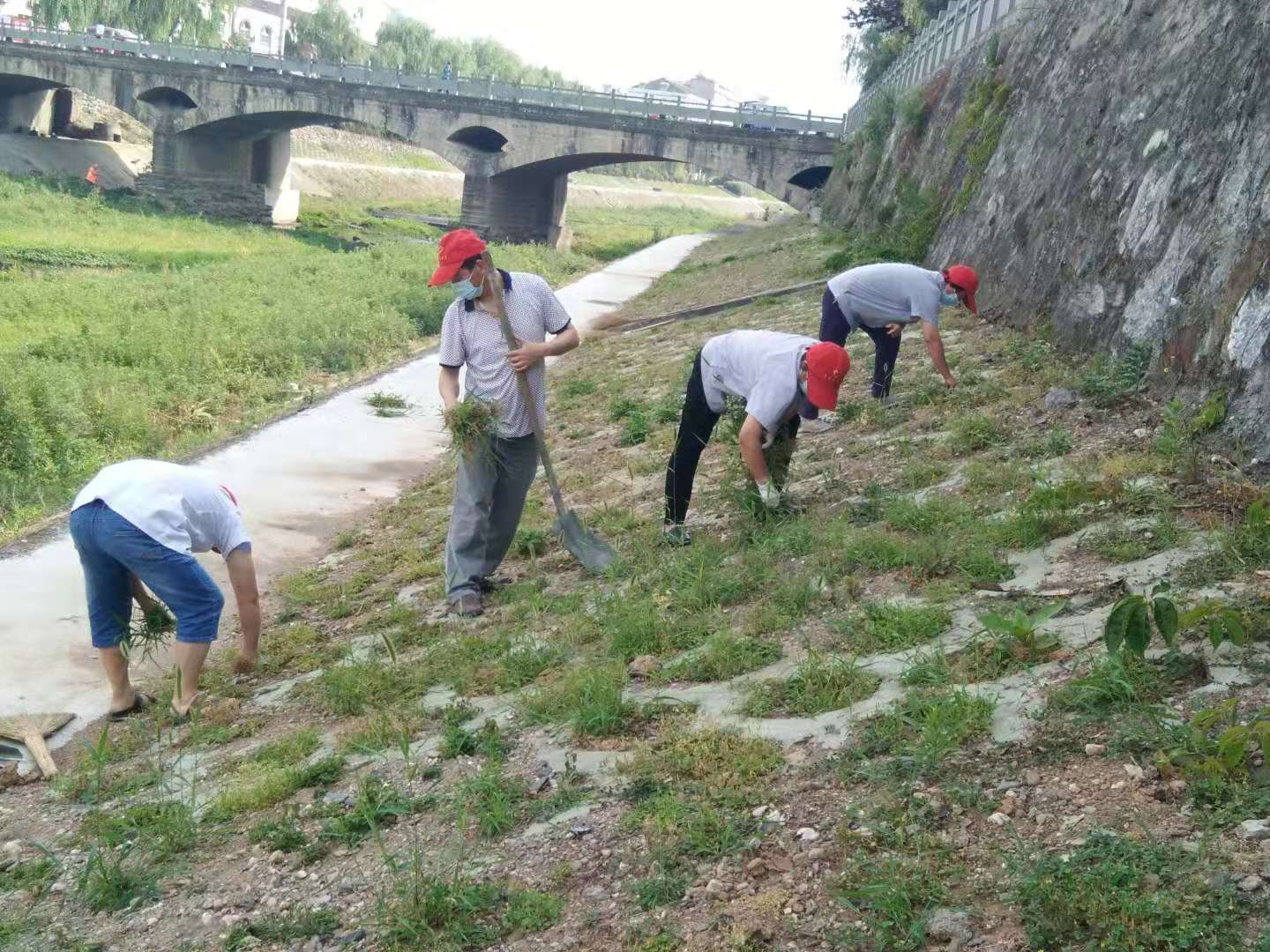 溢水鎮(zhèn)衛(wèi)生院持續(xù)開展愛國衛(wèi)生活動