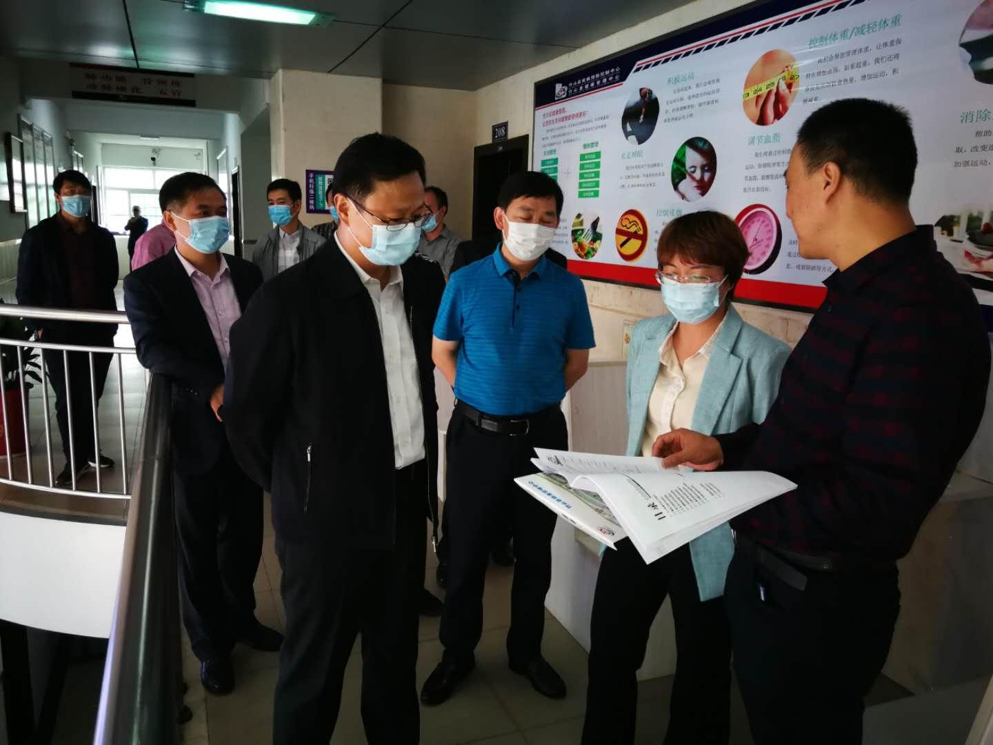 新疆生产建设兵团第五师八十团来竹考察