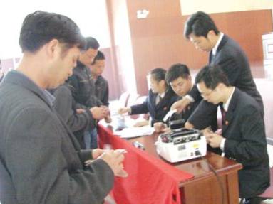 我县集中兑付59名农民工工资165.6万元