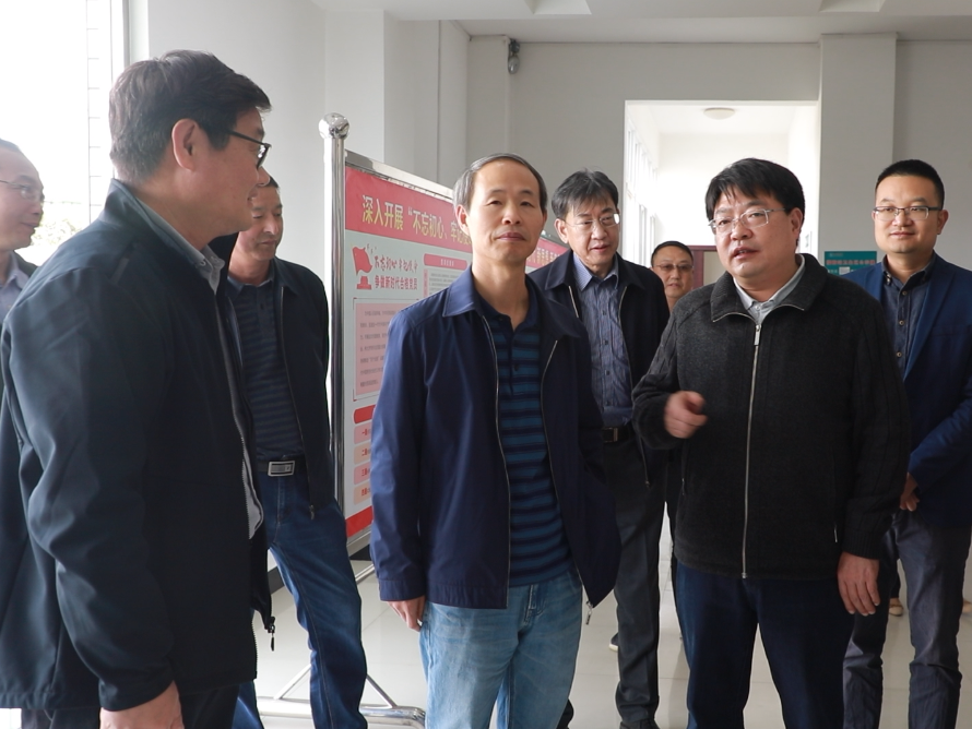 国家烟草专卖局来竹开展调研实践活动