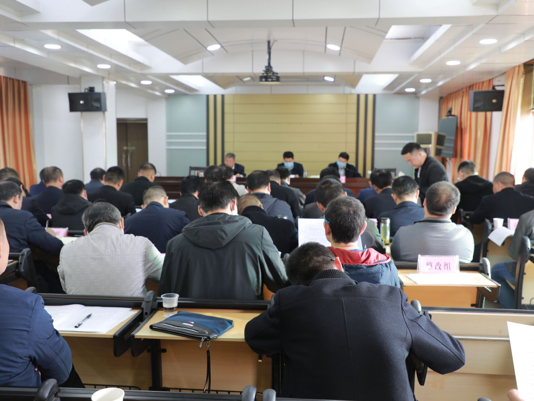 我县对脱贫攻坚收官阶段重点工作再部署