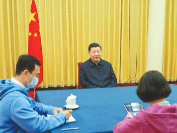 习近平在北京中南海参加普查登记