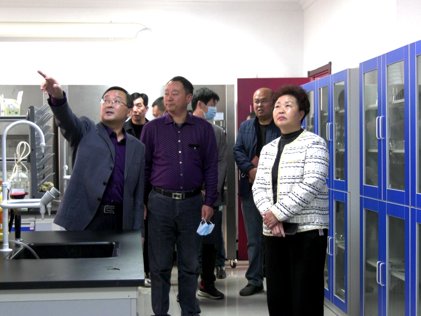 我县召开提升茶叶质量检测服务座谈会