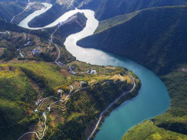 堵　河　水