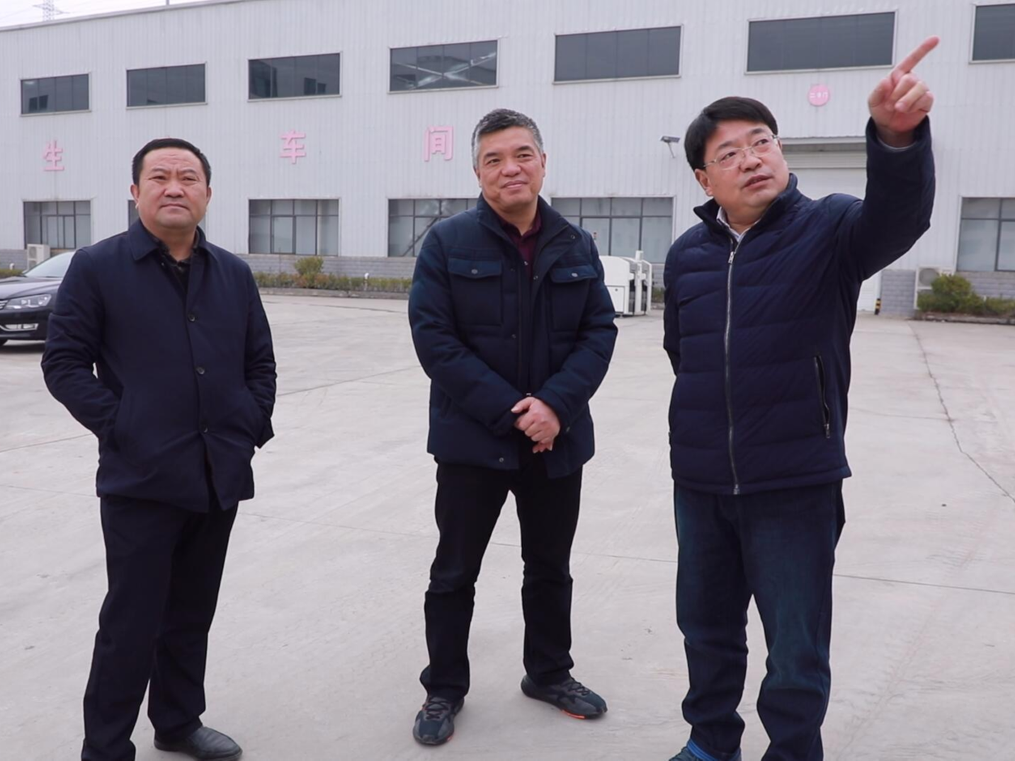 吴贲华来我县考察投资环境