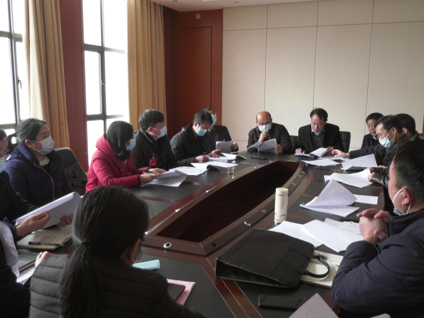 县政协召开提案审查会议