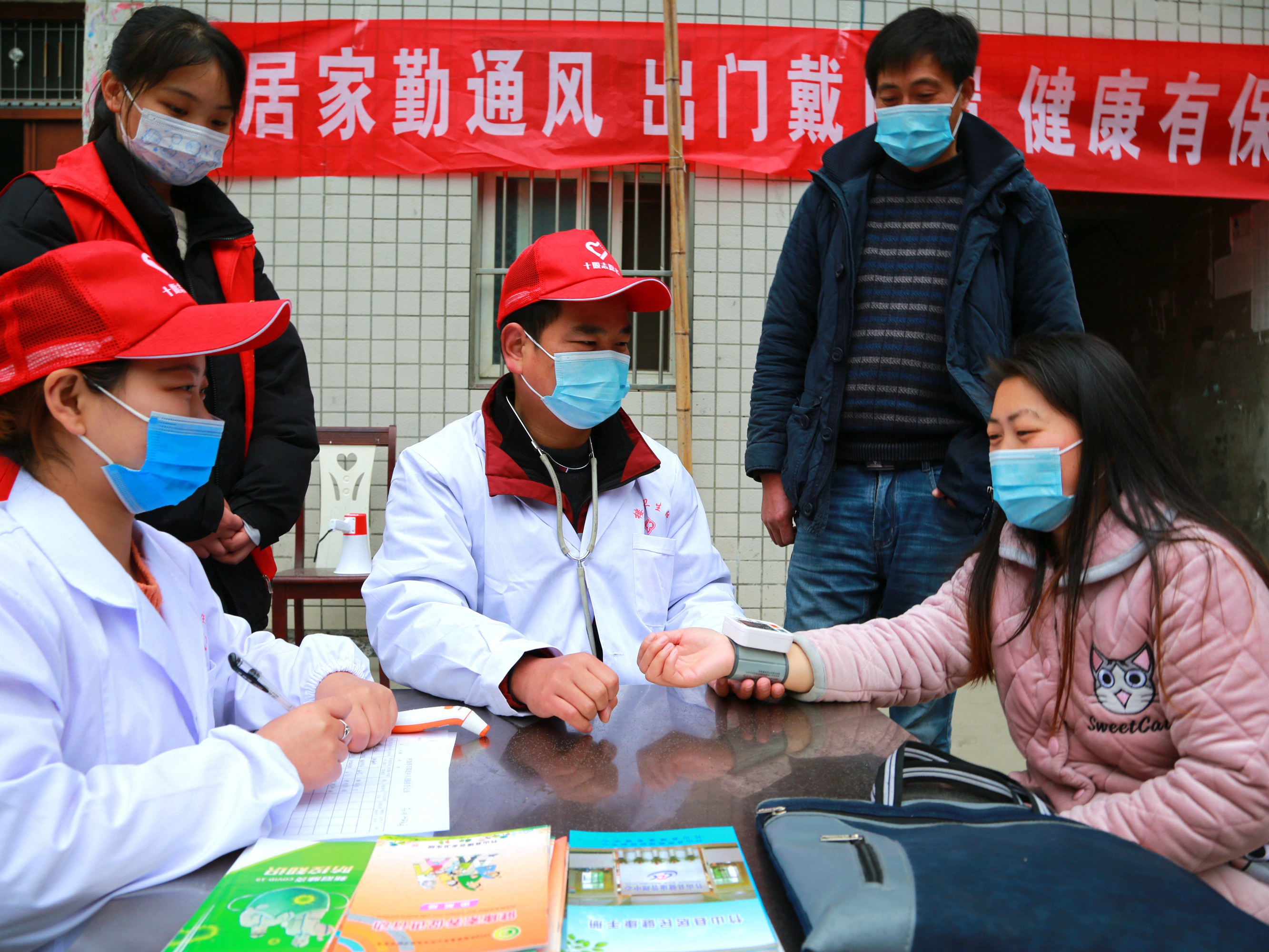 樓臺(tái)衛(wèi)生院開展“防病毒 促健康”宣教活動(dòng)