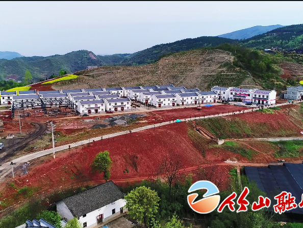 市妇联来我县慰问