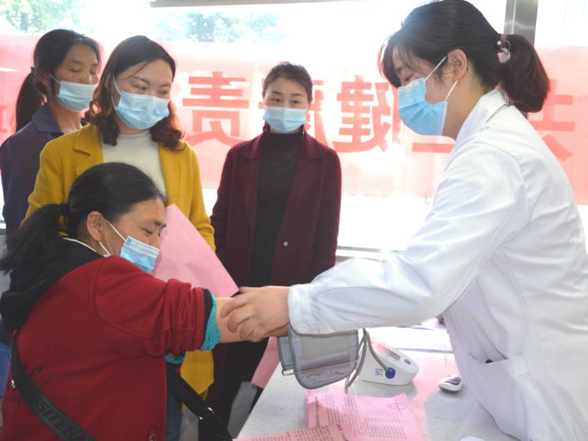 秦古卫生院为群众疫苗接种提供优质服务