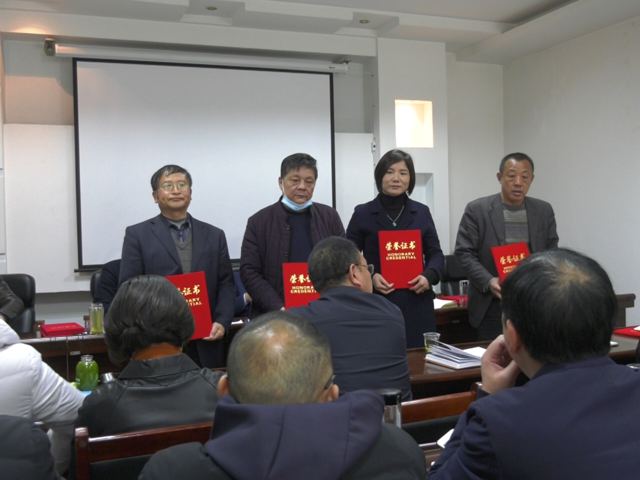 我县召开棚改工作推进会