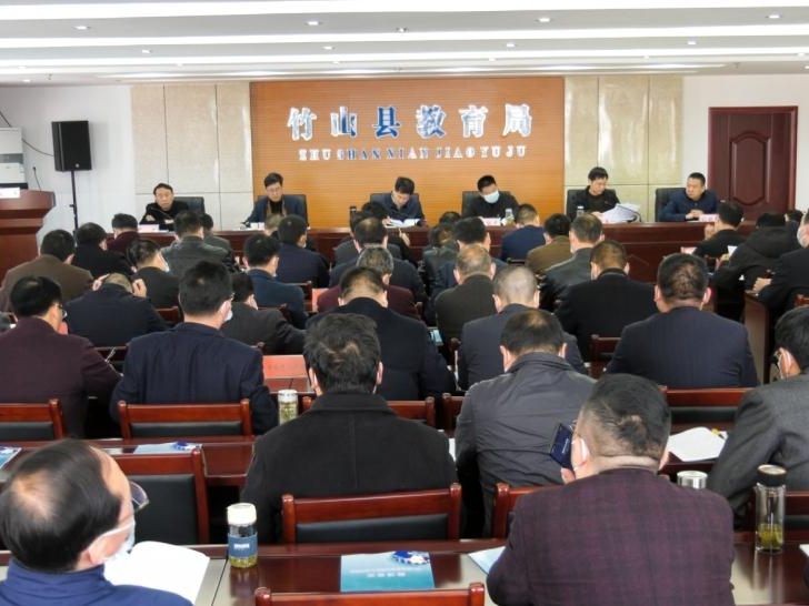 我县强化中小学实验课教学和危化品安全管理