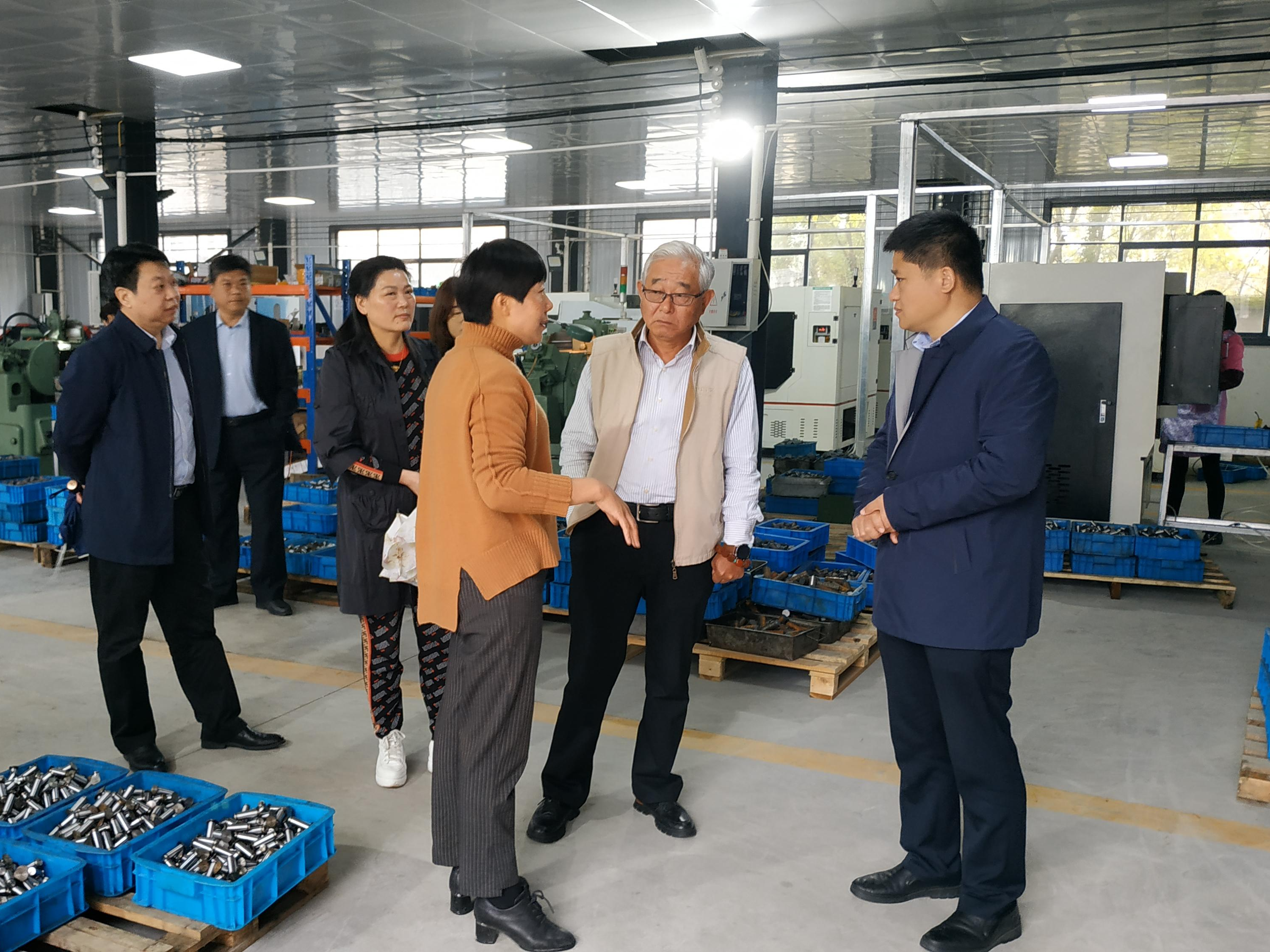 市慈善总会会长刘修俊来竹调研慈善工作