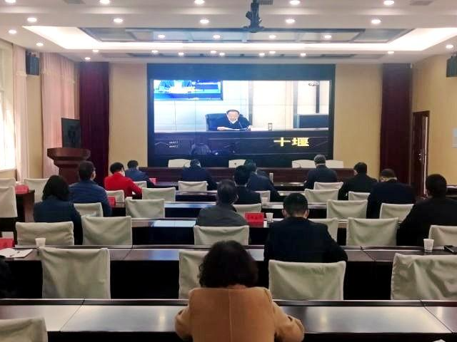 我县召开食药安委二次全会